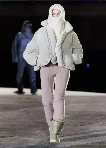 YEEZY SEASON 8? SAMPLE PUFFER BALACLAVA
