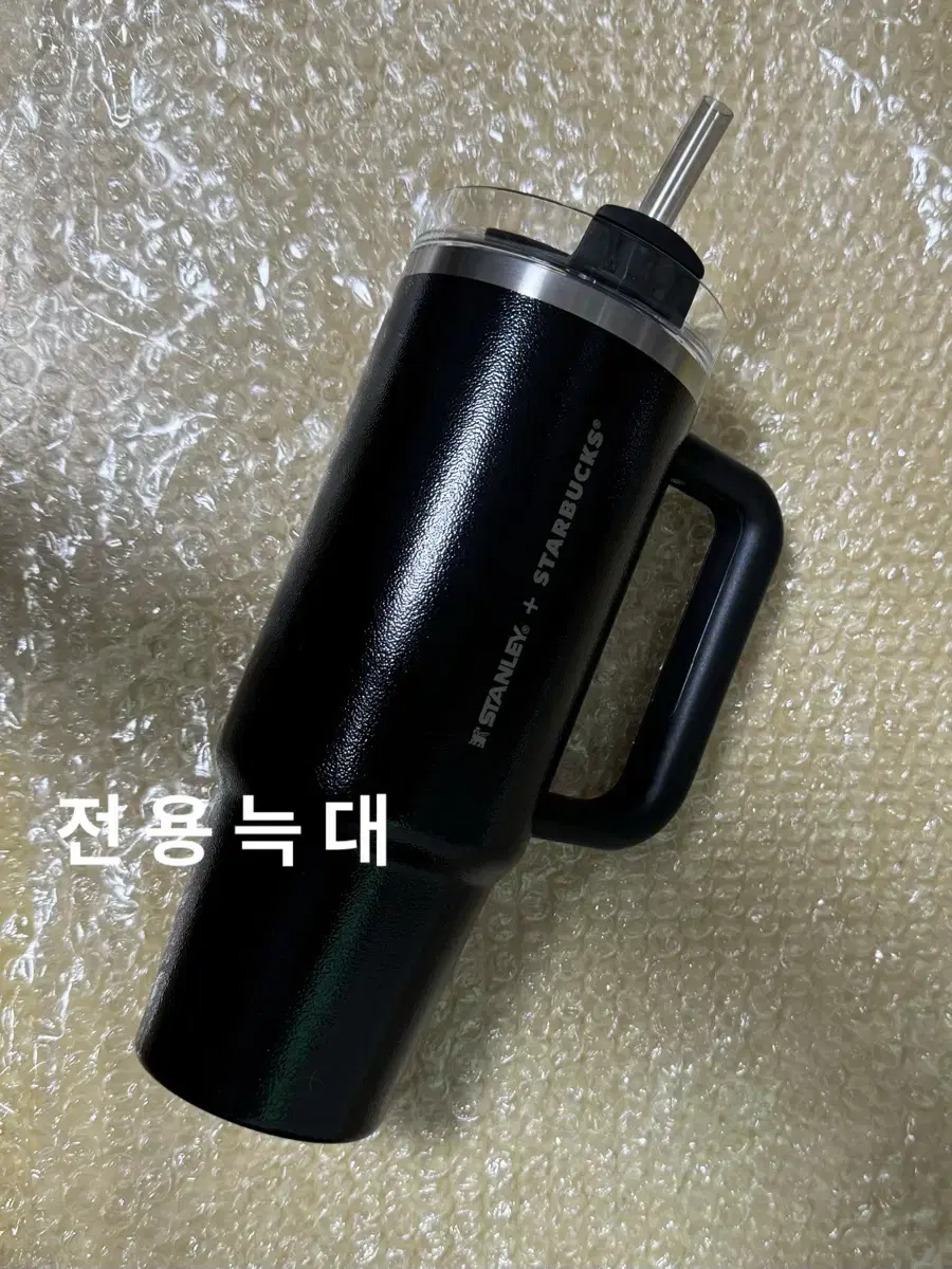 스타벅스 대만 블랙 유광 스탠리 켄처 텀블러 887ml 30oz