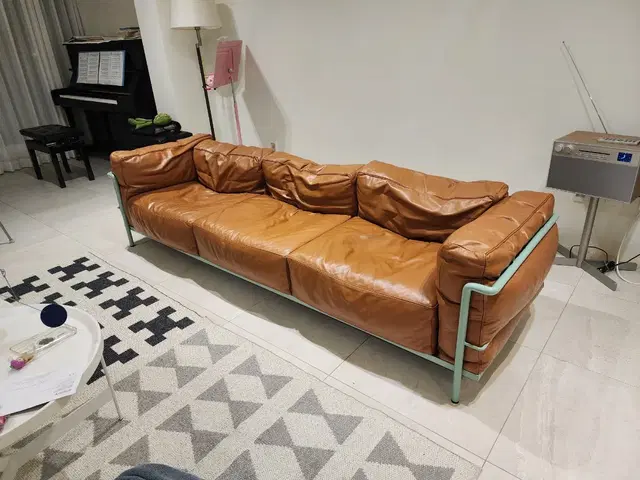 Cassina lc3 3 seater Y등급 까시나 르코르뷔지에