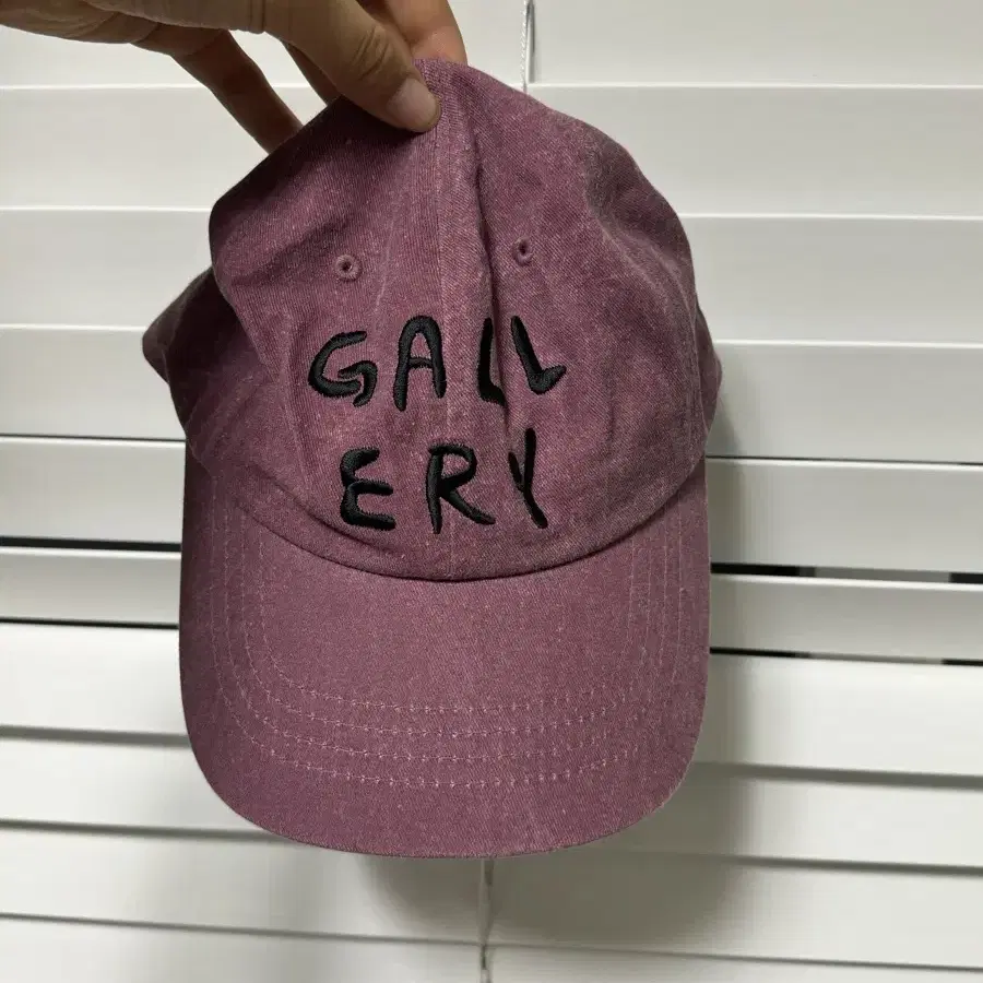 1011 Gallery Pigment Ball Cap 모자