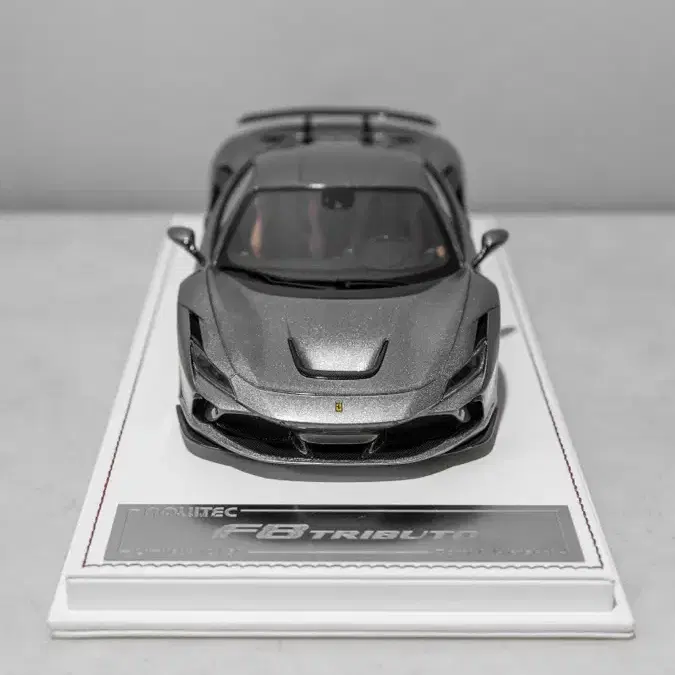 1:18 D & G Ferrari F8 Tributo Novitec