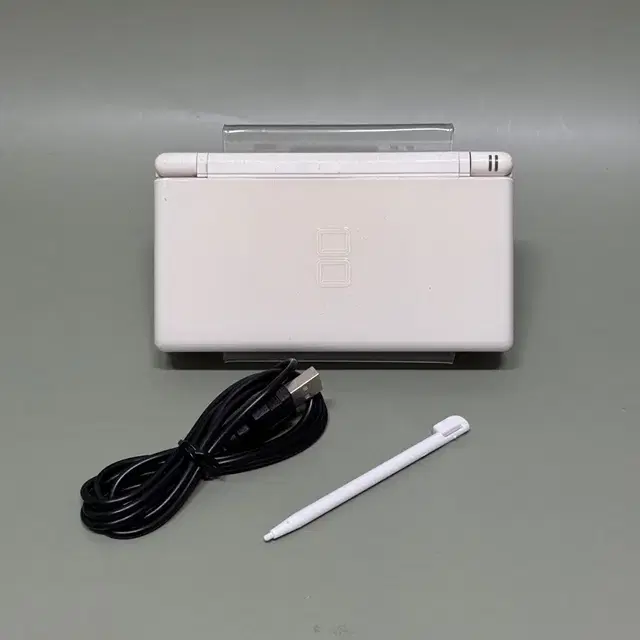 닌텐도 ds lite 화이트 (국내정발 , 작동이상 무!)