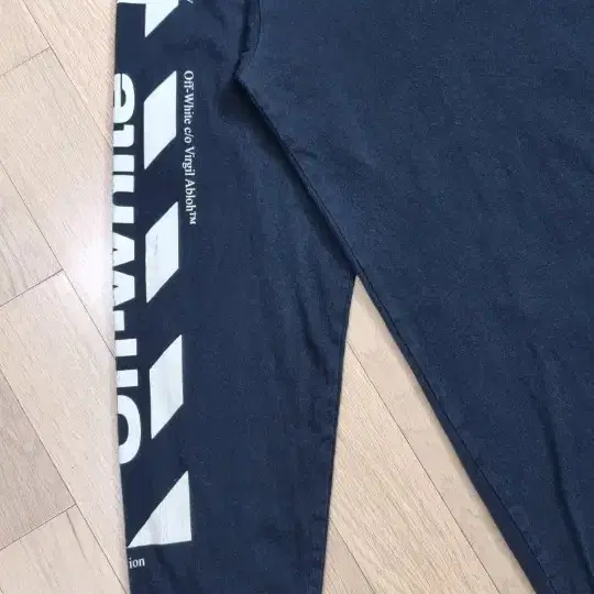 오프화이트 19ss 스피릿 긴팔 XL