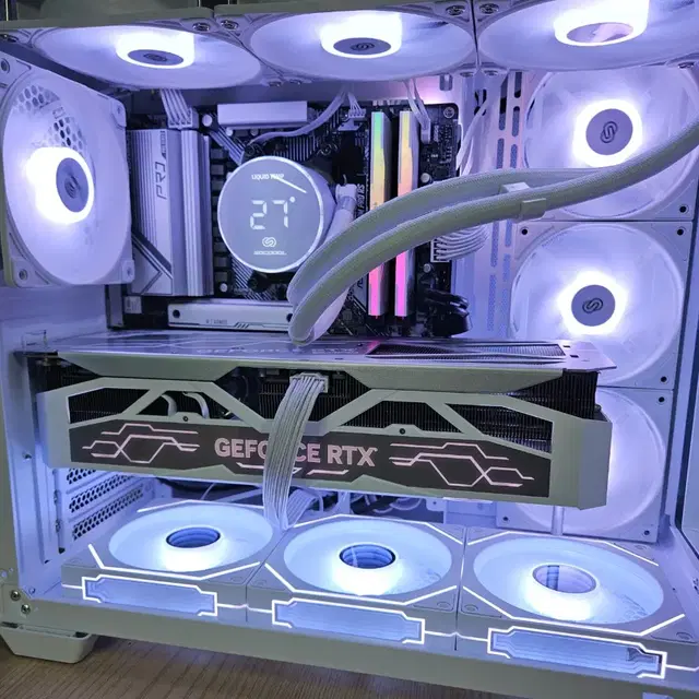 7950X3D 48G RTX4090 하이엔드 화이트 데스크탑