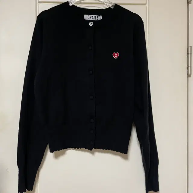 Grailz Signature heart cardigan black