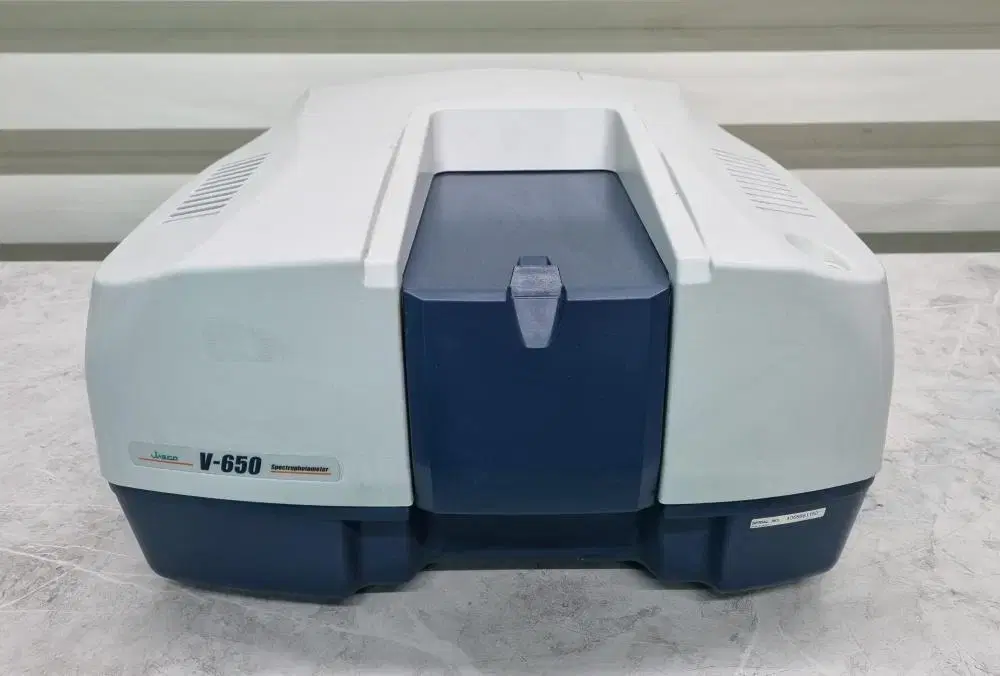 JASCO V-650 Spectrophotometer  분광광도계