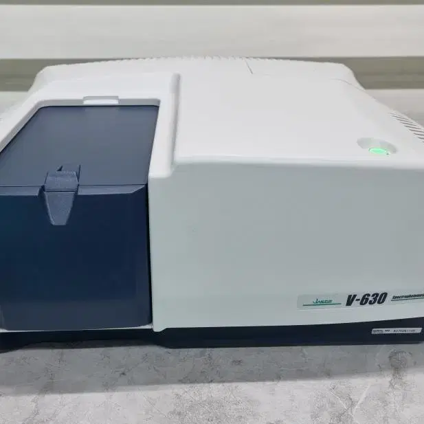 JASCO V-630 Spectrophotometer  분광광도계