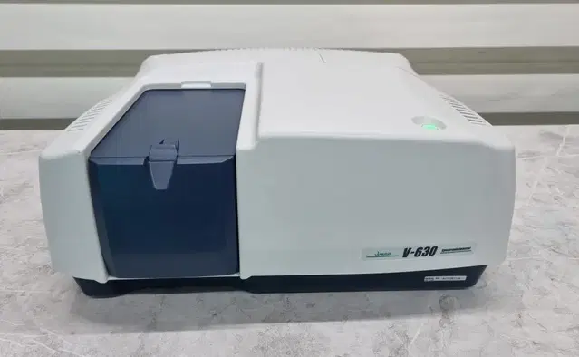 JASCO V-630 Spectrophotometer  분광광도계