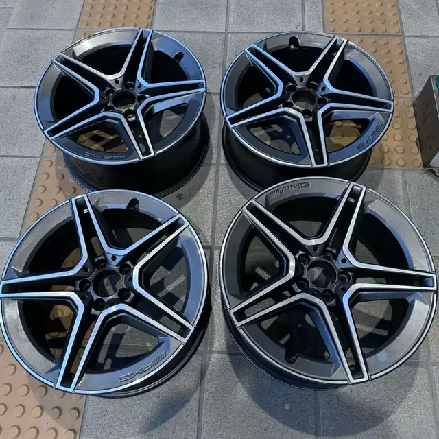 벤츠cls300d순정휠19인치amg