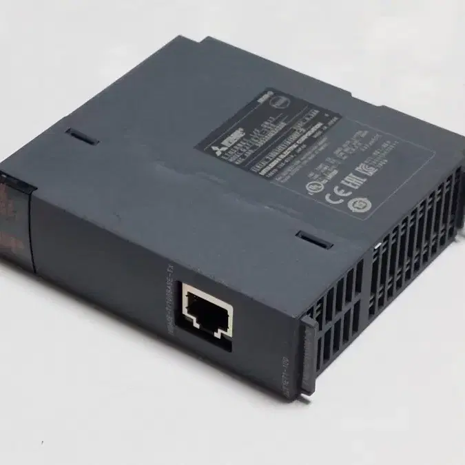 미쓰비시 QJ71E71-100 Ethernet PLC SN 2106~