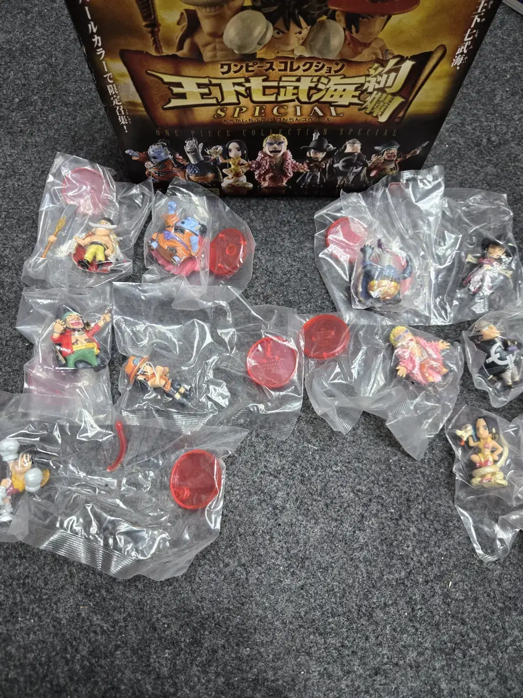 ONEPIECE Gacha Figure Collection Wang Hachimukai special sealed 10 pieces