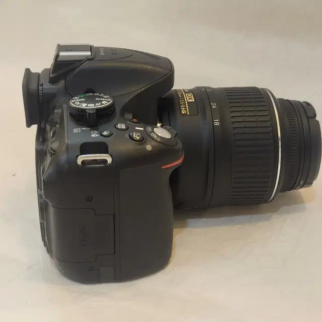 [중고]니콘 정품 d5200 18-55+시그마70-300mm1:4-5.6