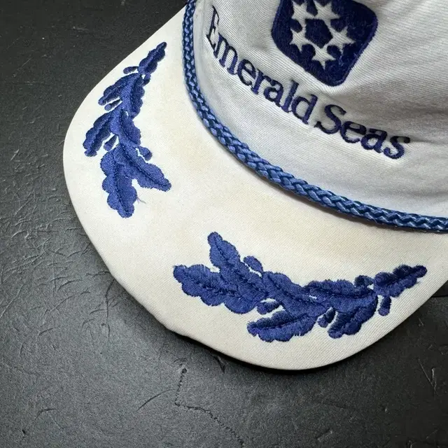 seas vintage trucker cap