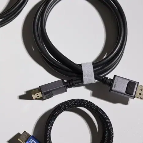 코드웨이 dp, hdmi, dp to hdmi 케이블 판매합니다.