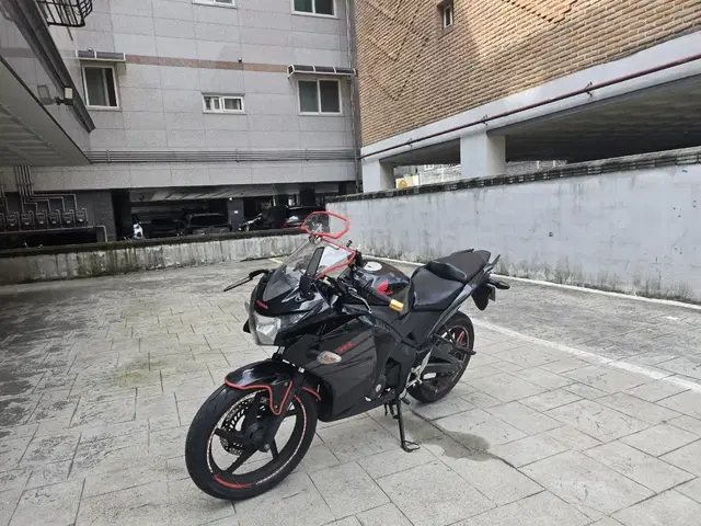 cbr125r 16년식