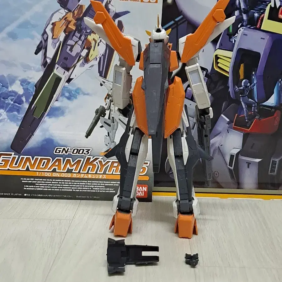 1/100  KYRIOS 건담 가조립