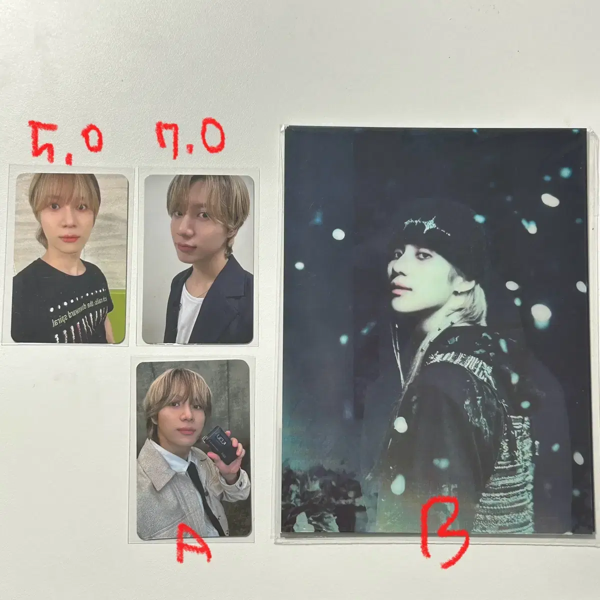 Shinee taemin Eternal Pop Up MD 50,000 won, Sisun Con MD 70,000 won Photocard