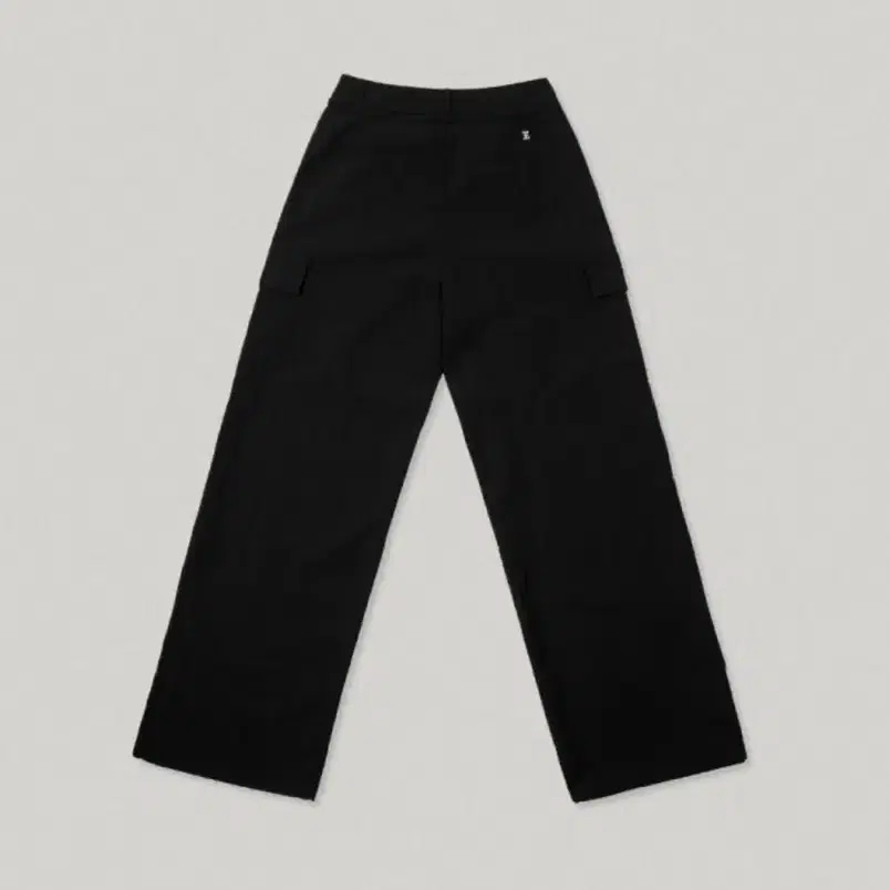 14일까지만 할인(새상품) 폴뉴아 PARACHUTE NYLON PANTS