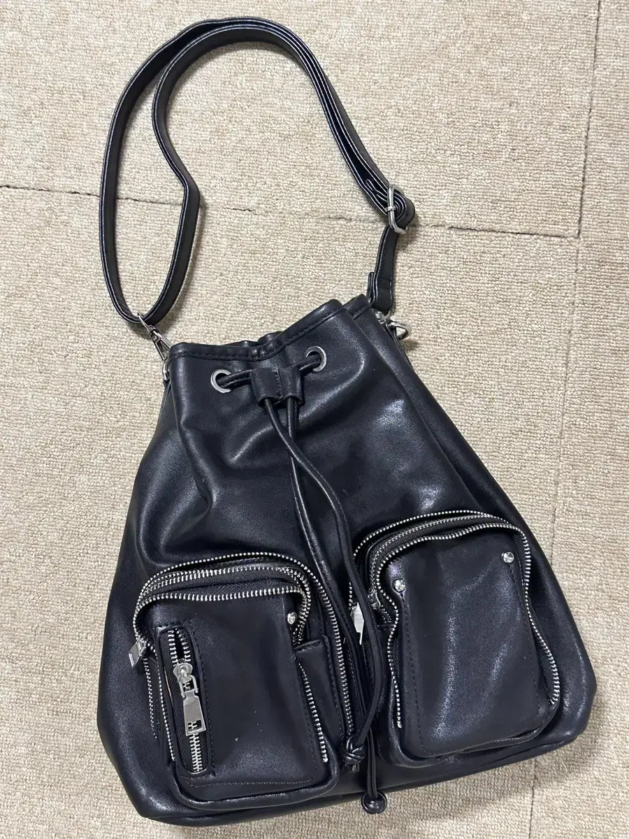 Vegan leather bag (shoulder & backpack two-way)