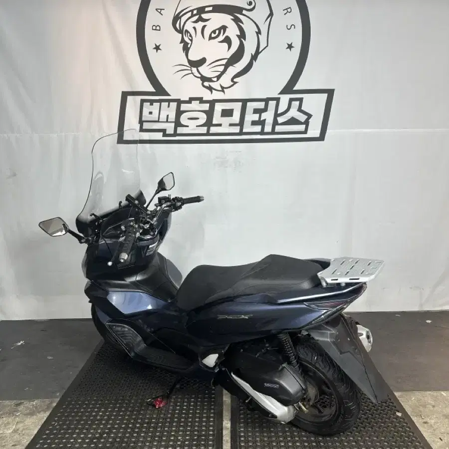 (이벤트중 내용참고)22년식 키로수 23822km pcx ABS