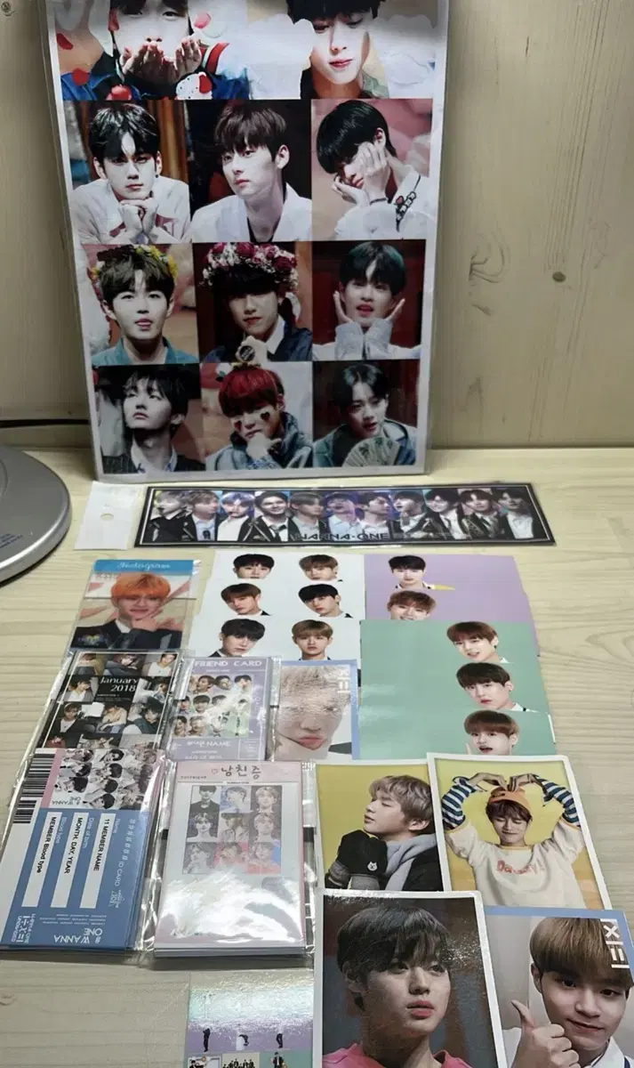 Wanna One Moongood, unofficial goods Sharing