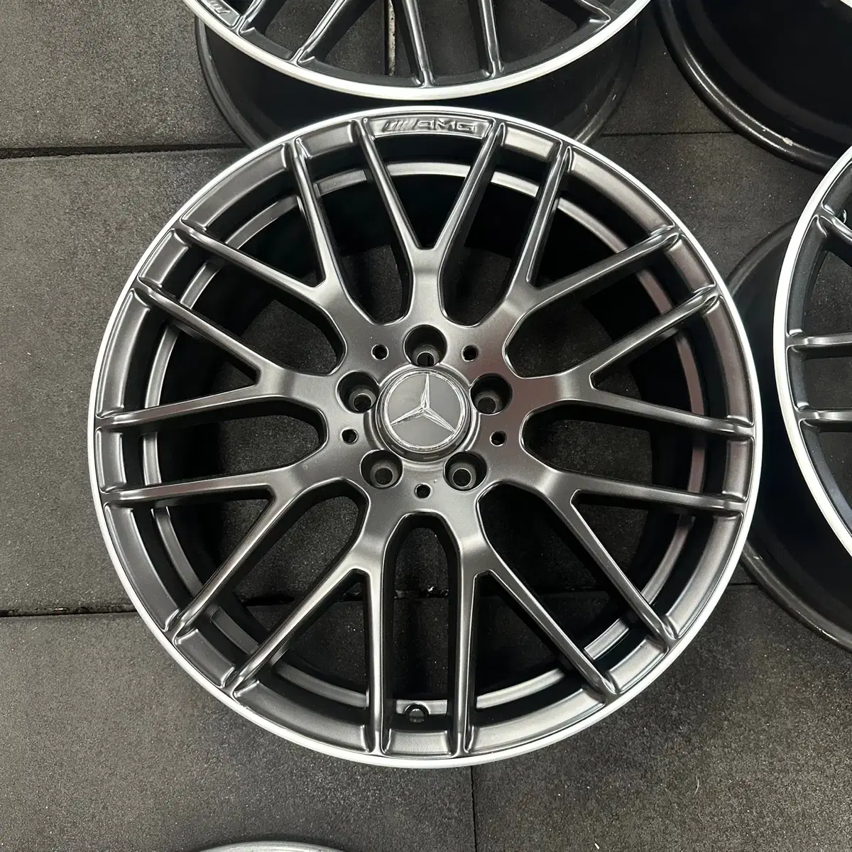 19인치 벤츠A45AMG 퍼포먼스 순정휠 1대분