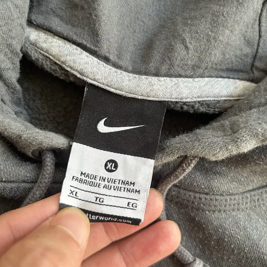 Nike center swoosh hoodie