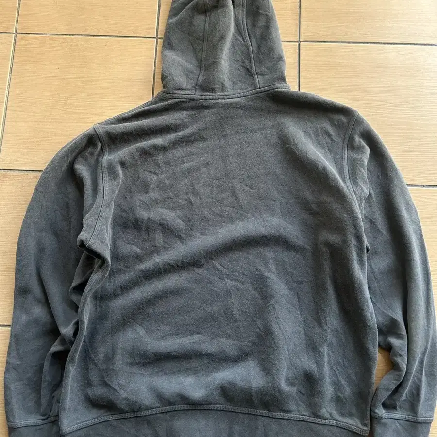 Nike center swoosh hoodie