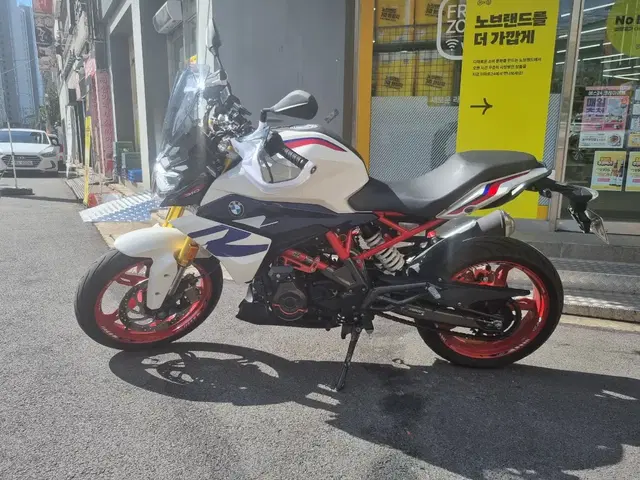 bmw g310r 빅스쿠터대차가능