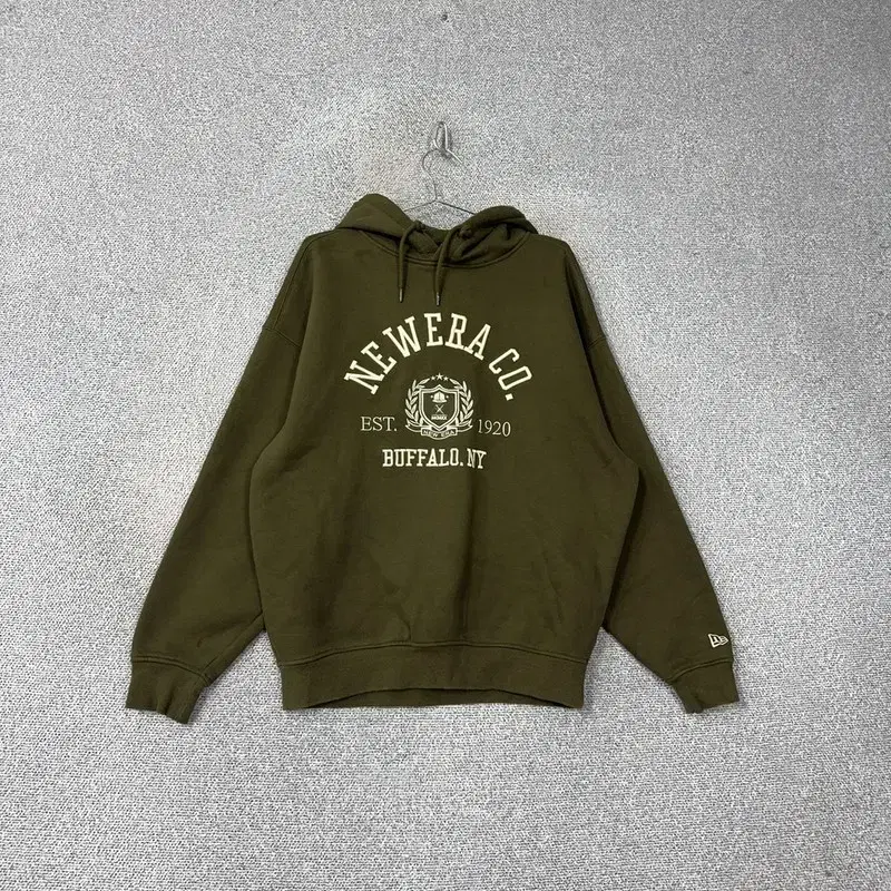 New Era Printed Khaki Hoodie M