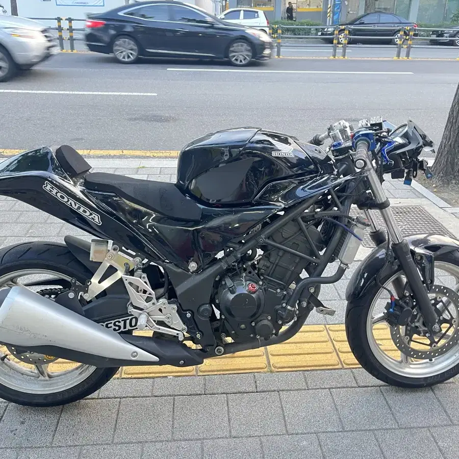 cbr300r 연습용차량 팝니다