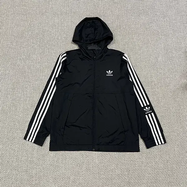 150 adidas Windbreaker Jacket N.5499