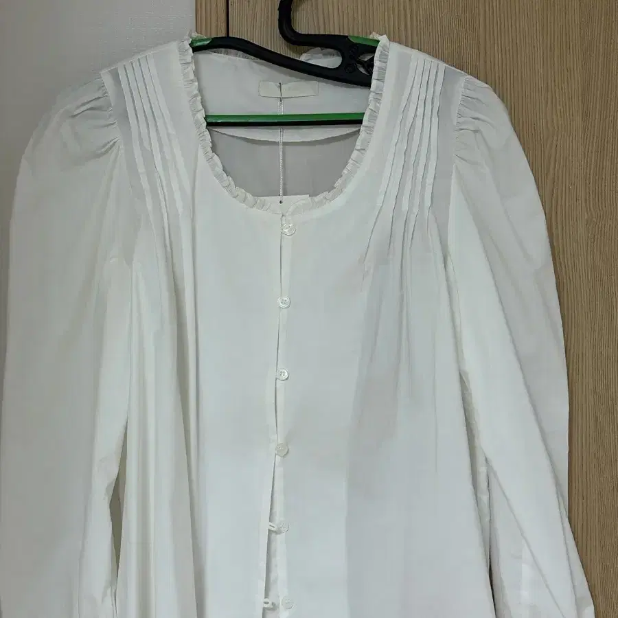 [새상품] 모겐트 Selena blouse