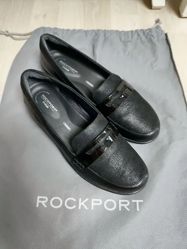 ROCKPORT 락포트 로퍼 컴포트화 슬립온 235