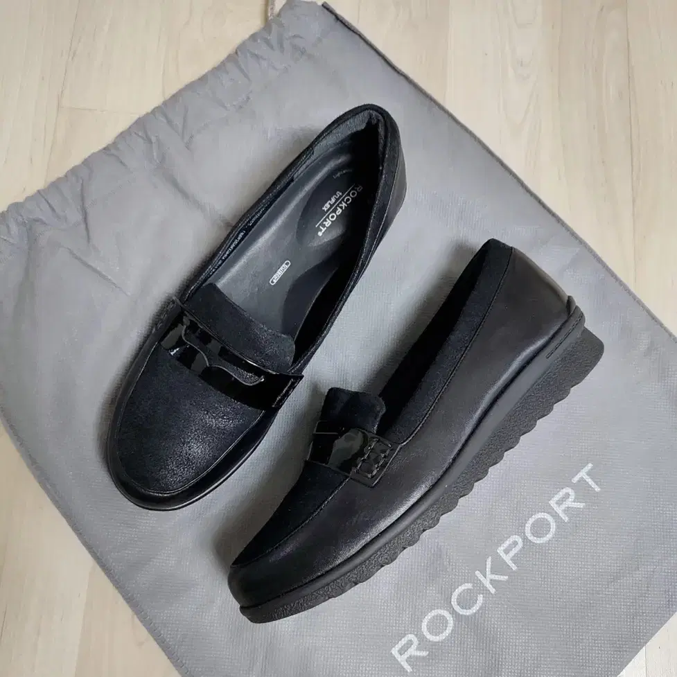 ROCKPORT 락포트 로퍼 컴포트화 슬립온 235