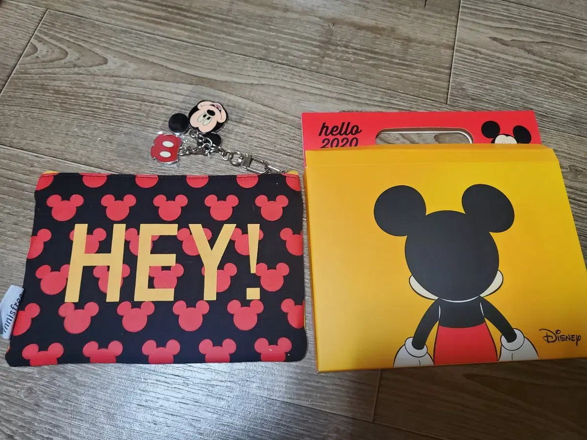 Disney Mickey Mouse Pouch