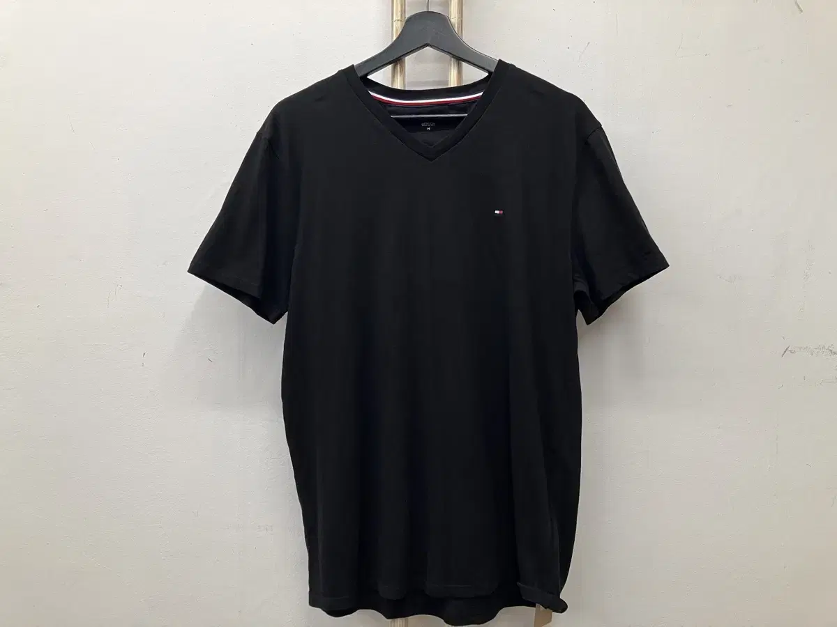 2 TOMMY HILFGER Short sleeve M