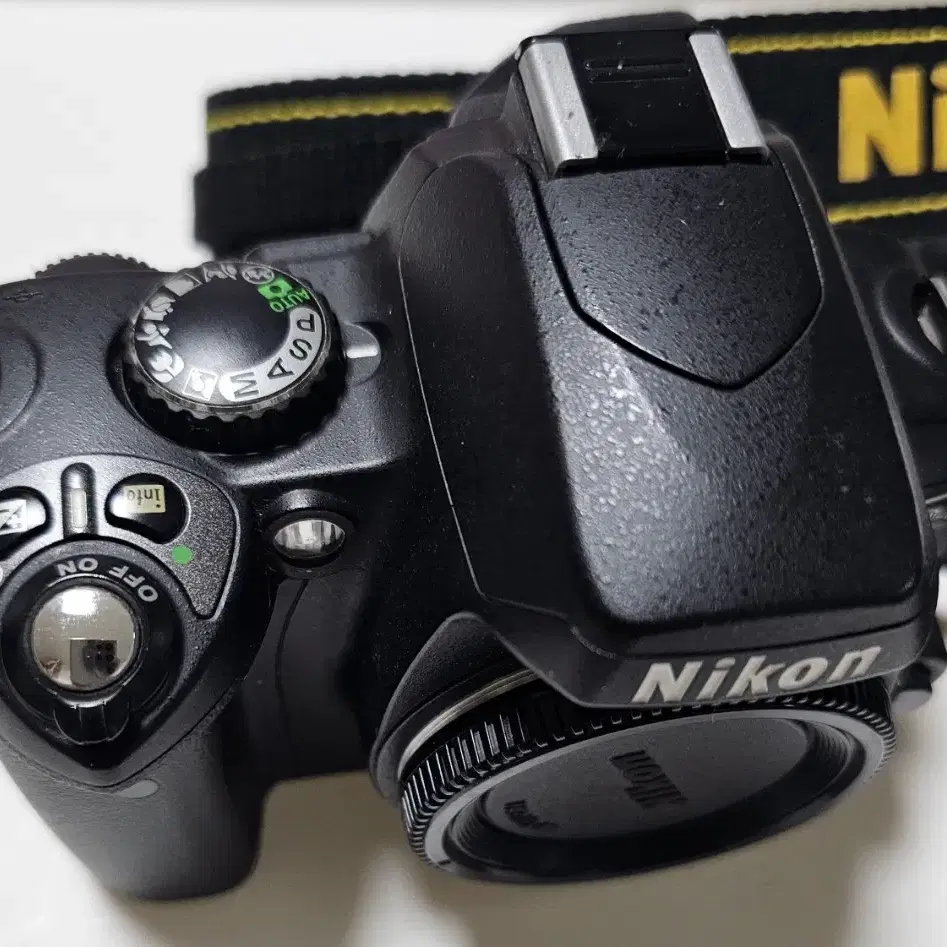 디지털카메라 DSLR Nikon D40 body