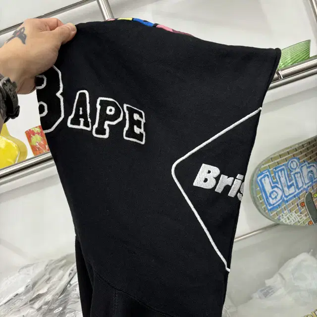 BAPE X FCRB 후드 집업