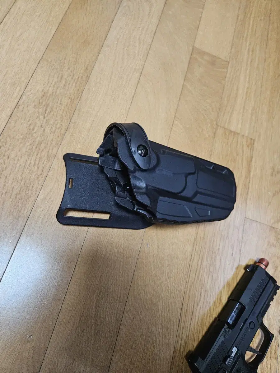 Holster for M17/M18/P320