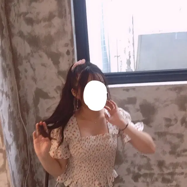 꽃무늬 쉬폰 반팔 블라우스