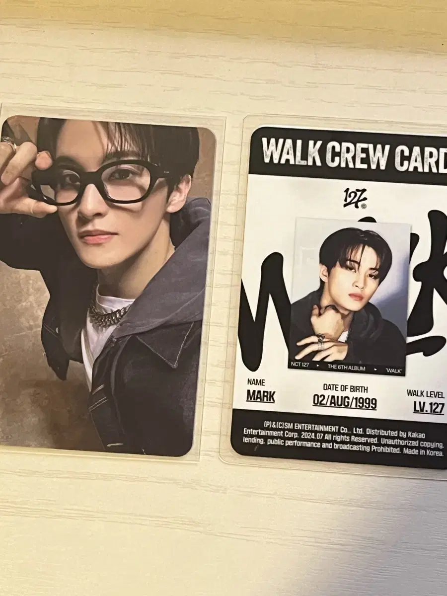 piggydog walk poster mark photocard wts