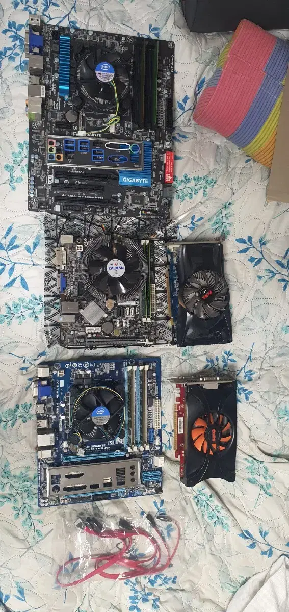 i7 2600 z77 4g x2 8g 550ti