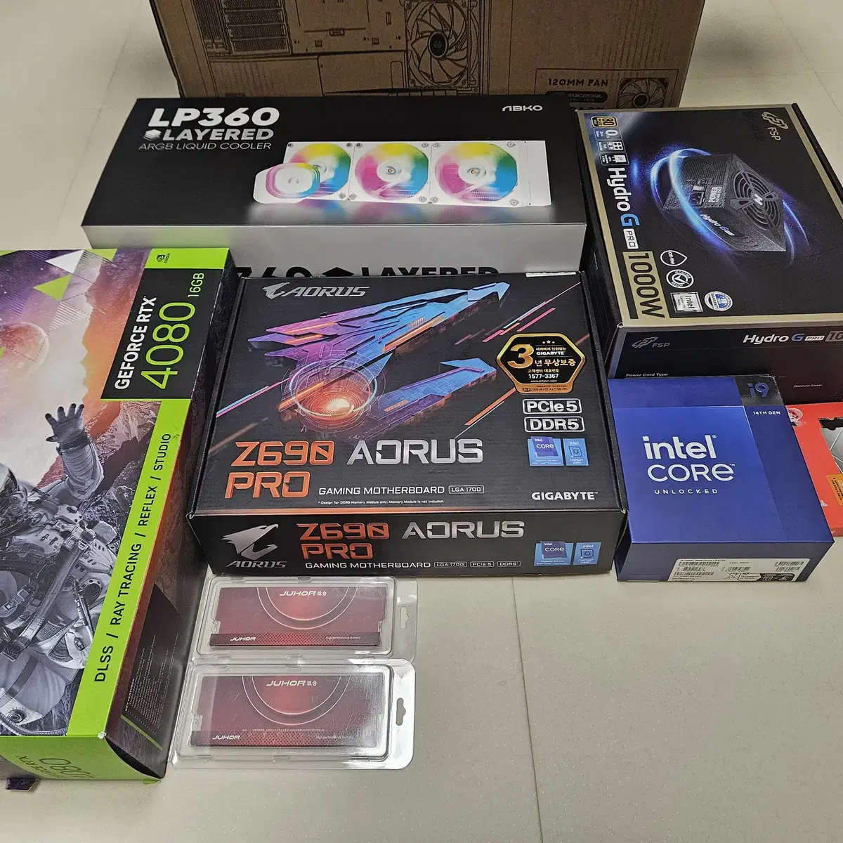 14900k / z690 aorus pro / rtx4080 하이엔드PC