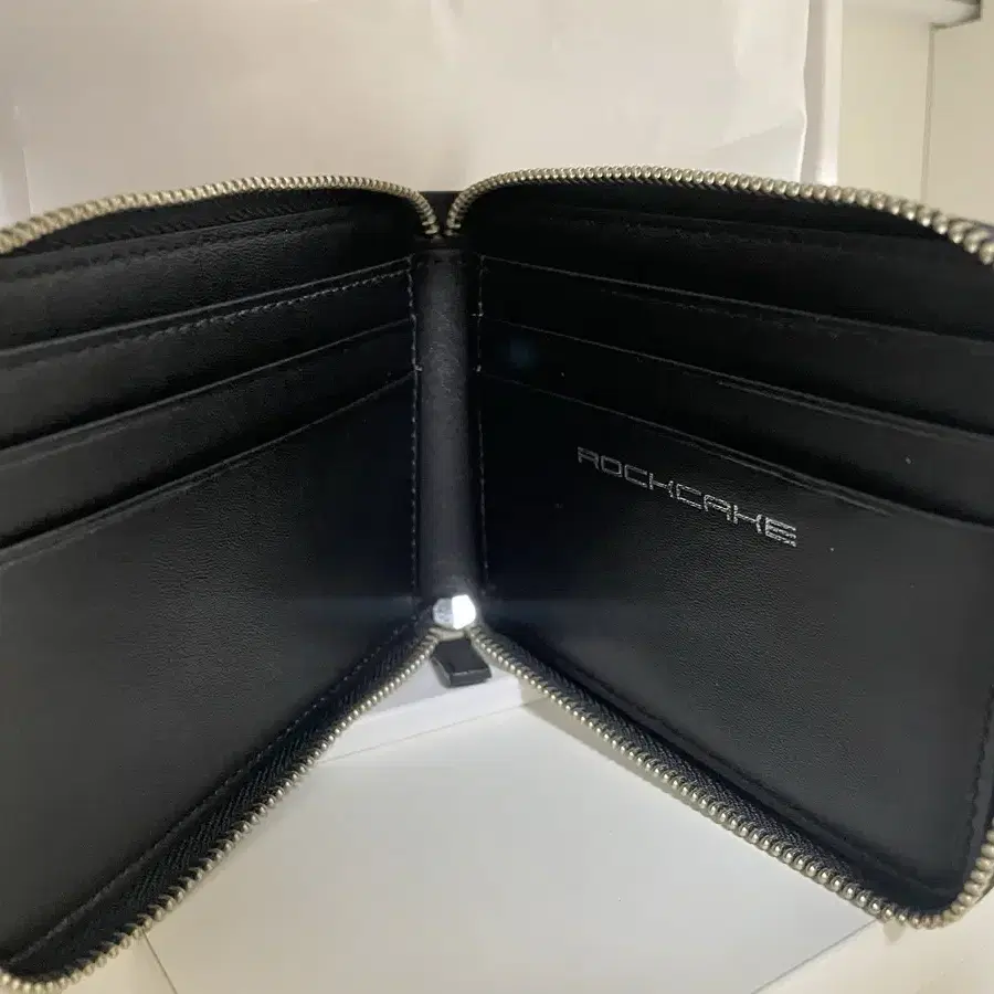 락케이크 지갑 Half Moon Wallet - Black