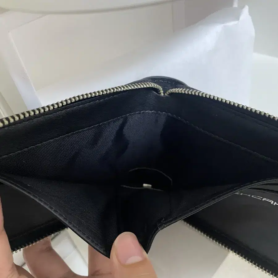 락케이크 지갑 Half Moon Wallet - Black