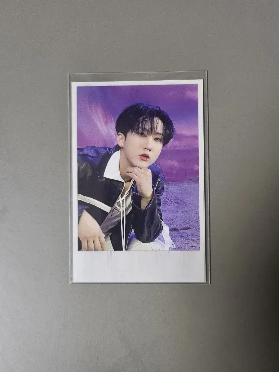 skz changbin rock polaroid photocard