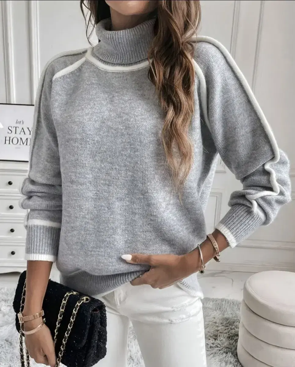 Liner Turtleneck Knit Sweater