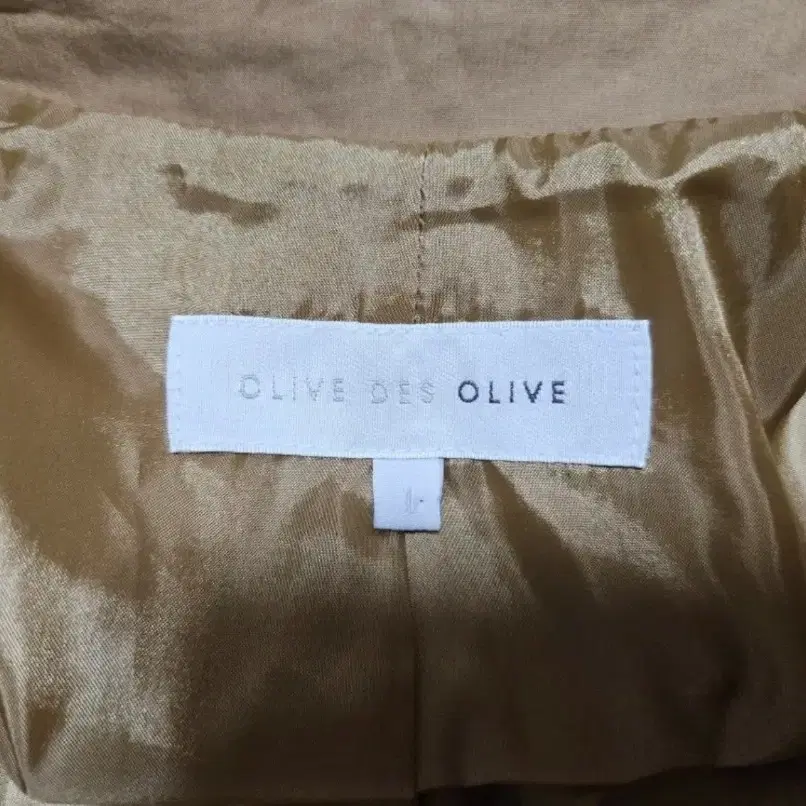 OLIVEDESOLIVE(올리브데올리브) 트렌치 야상 점퍼 판매합니다