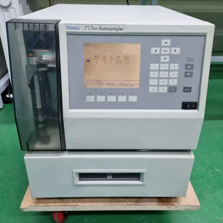 Waters 717 Plus Autosampler 오토샘플러